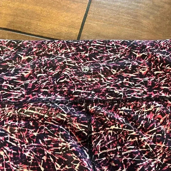 Lululemon High Times Pant Mini Ripple Boom Juice Multi size 10 - Picture 4 of 6